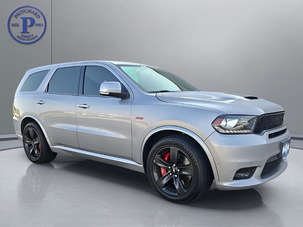 2018 Dodge Durango SRT in Billet Metallic Clearcoat — front three-quarter view