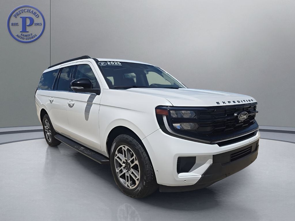 2025 Ford Expedition Max Active in White Metallic — front three-quarter view